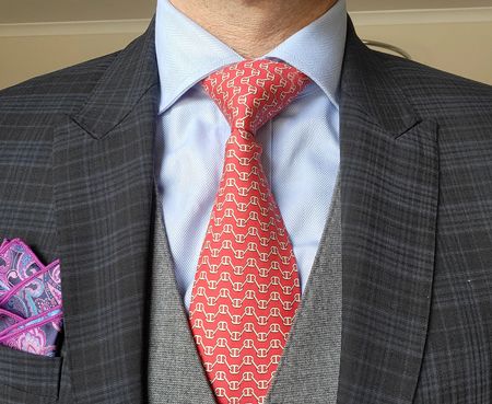 how to tie a perfect double windsor knot in 9 steps
